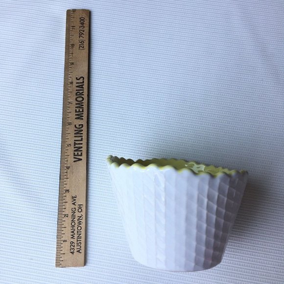 2 Cherry Top White Waffle Cone Ice Cream Soup Cereal Dessert Bowls Yellow Pink - Picture 12 of 12